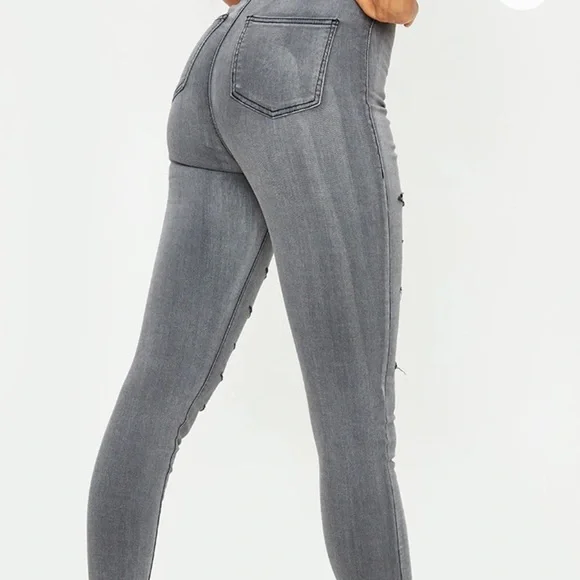 PRETTYLITTLETHING Washed  Grey Rip Ripped Disco Skinny Jeans - Picture 3 of 4